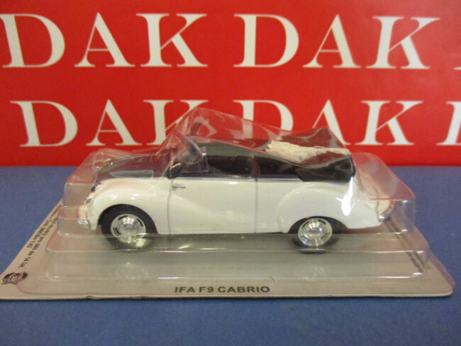 Die cast 1/43 Modellino Auto IFA F9 Cabrio by Ist - immagine 4