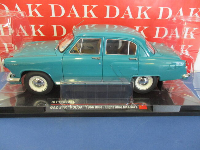 Die cast 1/18 Modellino Auto Gaz 21R Volga Blue Green 1966 by Ist - immagine 2