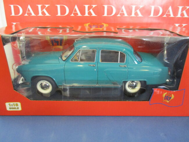 Die cast 1/18 Modellino Auto Gaz 21R Volga Blue Green 1966 by Ist - immagine 4