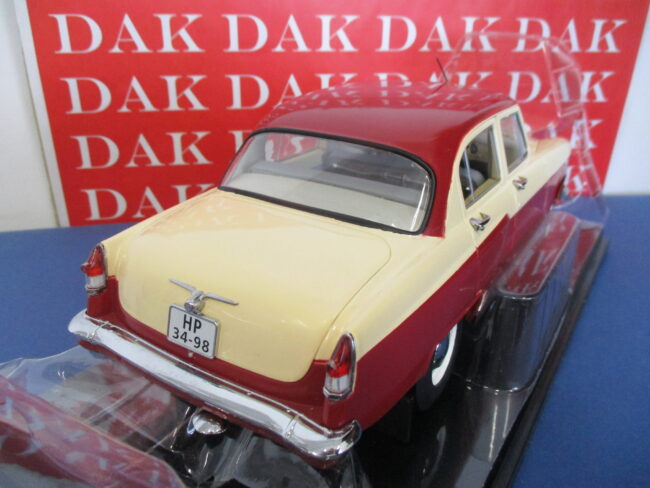 Die cast 1/18 Modellino Auto Gaz 21R Volga 1966 Dark Red and Beige by Ist - immagine 4