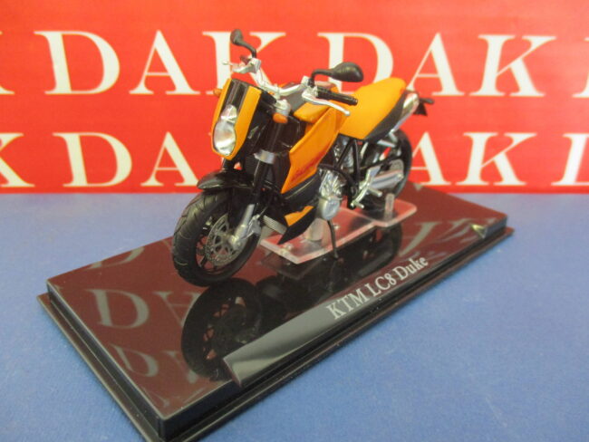 Die cast 1/24 Modellino Moto KTM LC8 Duke - immagine 2