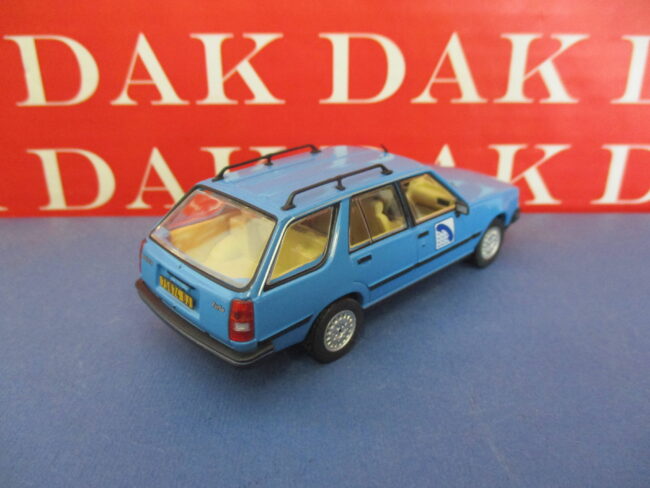 Die cast 1/43 Modellino Diorama Auto Renault 18 TS Break Telecom - immagine 4