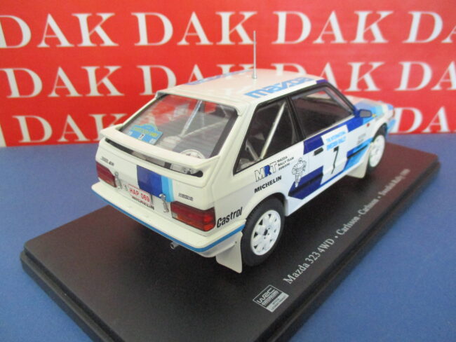 Die cast 1/24 Modellino Auto Mazda 323 4WD Swedish Rally 1989 P. Carlsson - immagine 3