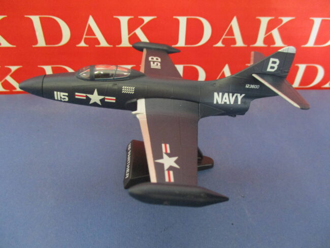 Die cast 1/100 Modellino Aereo Aircraft Grumman F9F Panther USS Princeton 1950