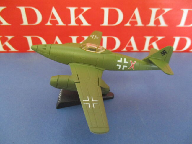 Die cast 1/100 Modellino Aereo Aircraft Messerschmitt Me 262 A Red X 1945 - immagine 2