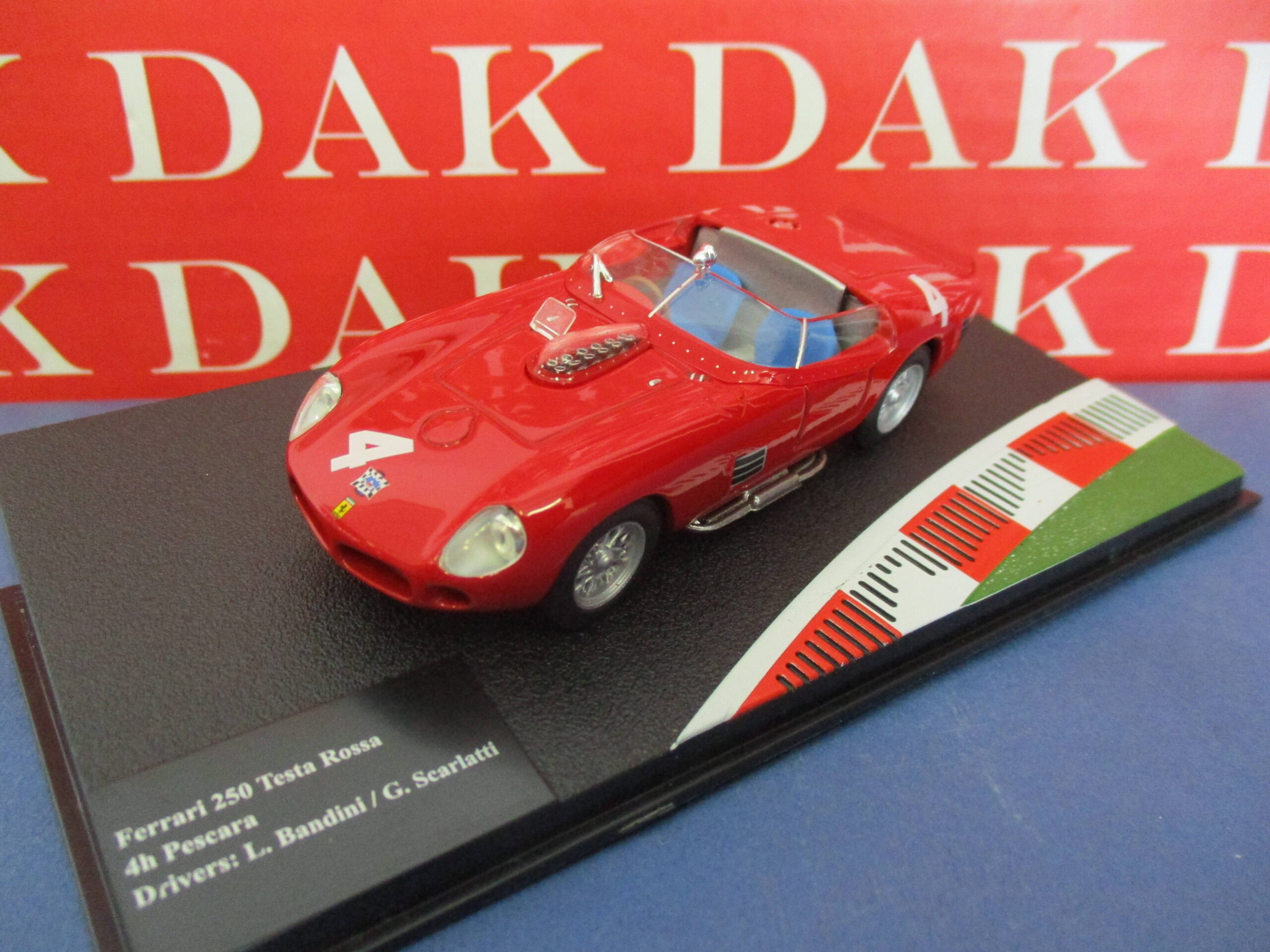 Die cast 1/43 Modellino Auto Ferrari 250 Testa Rossa 4H Pescara 1961 L.  Bandini