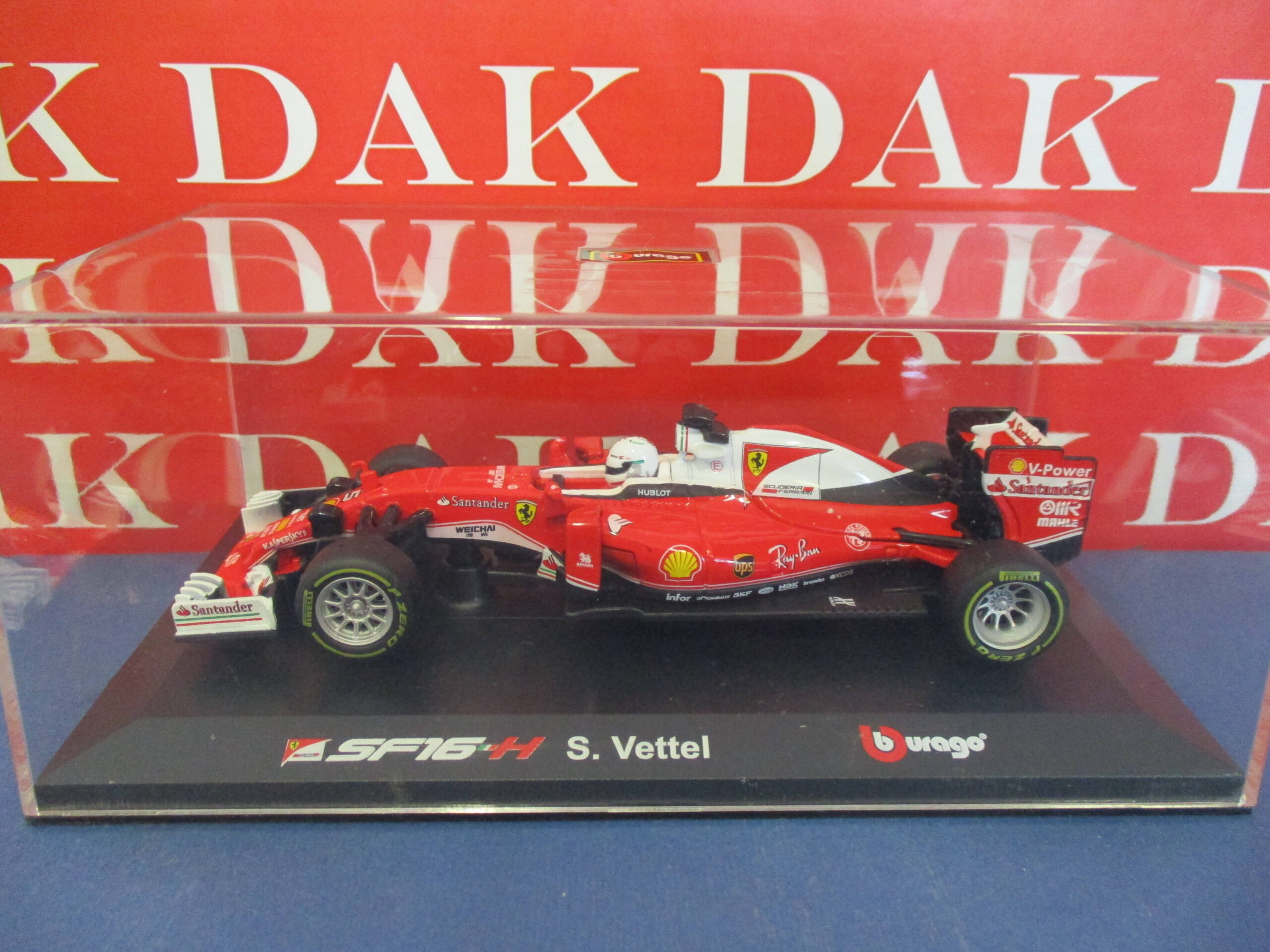 Die cast 1/32 Modellino Auto F1 Ferrari SF16-H 2016 S. Vettel by Burago -  Dak Mantova sas