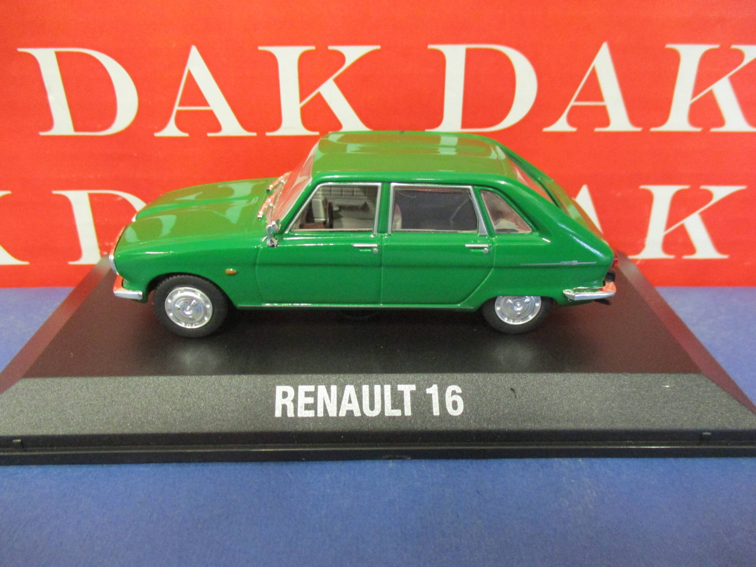 Die cast 1/43 Modellino Auto Renault 16 verde 1965 by Norev