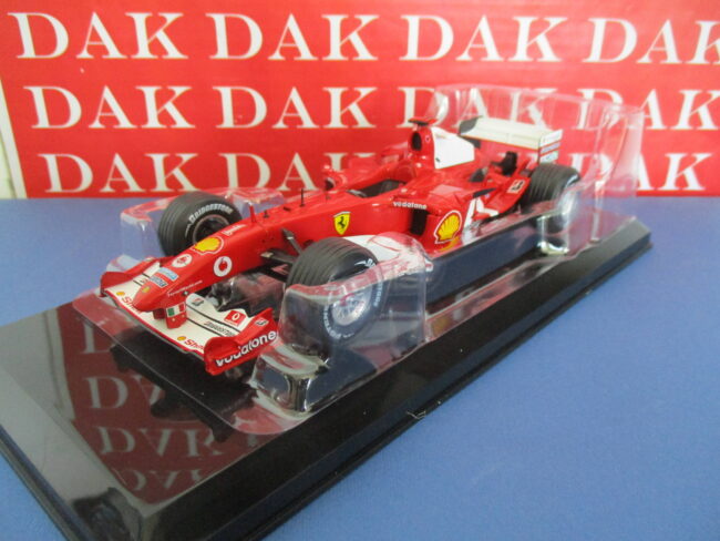 Die cast 1/24 Modellino Auto F1 Ferrari F2004 2004 M. Schumacher - immagine 2