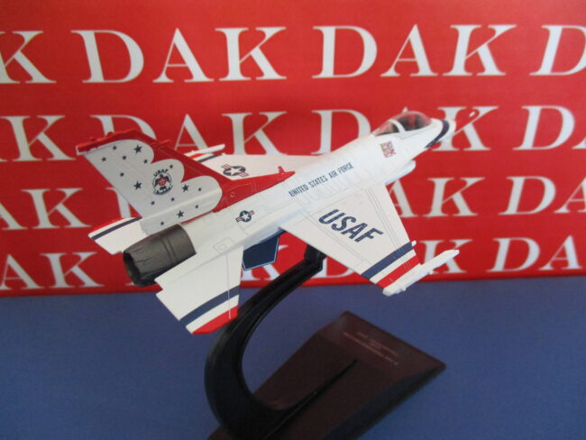 Die cast 1/100 Modellino Aereo Aircraft F-16C Fighting Falcon Thunderbird 2009 - immagine 3