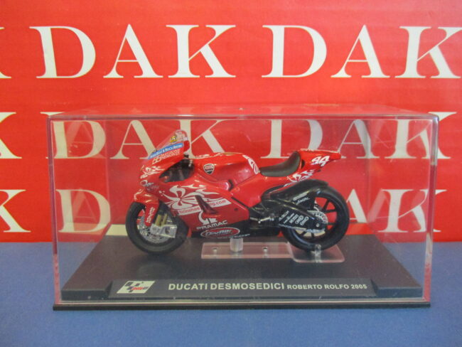 Die cast 1/24 Modellino Moto GP Ducati Desmosedici Roberto Rolfo 2005 - immagine 4