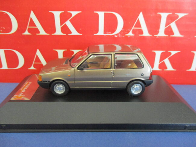 Die cast 1/43 Modellino Auto Fiat Uno 3P Champagne 1983 by PremiumX