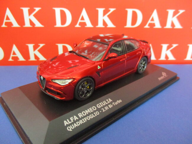 Die cast 1/43 Modellino Auto Alfa Romeo Giulia Quadrifoglio 2.9I Rossa 2016 - immagine 2