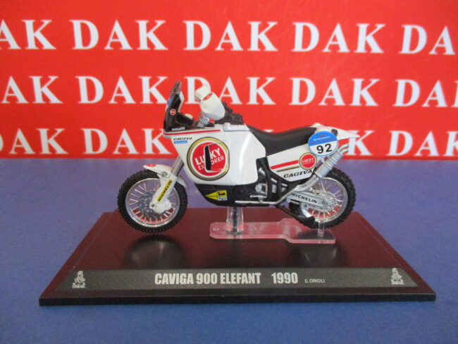 Die cast 1/24 Modellino Moto Cagiva 900 Elefant Rally Paris Dakar 1990 E. Orioli