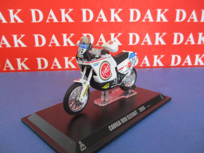 Die cast 1/24 Modellino Moto Cagiva 900 Elefant Rally Paris Dakar 1990 E. Orioli - immagine 2