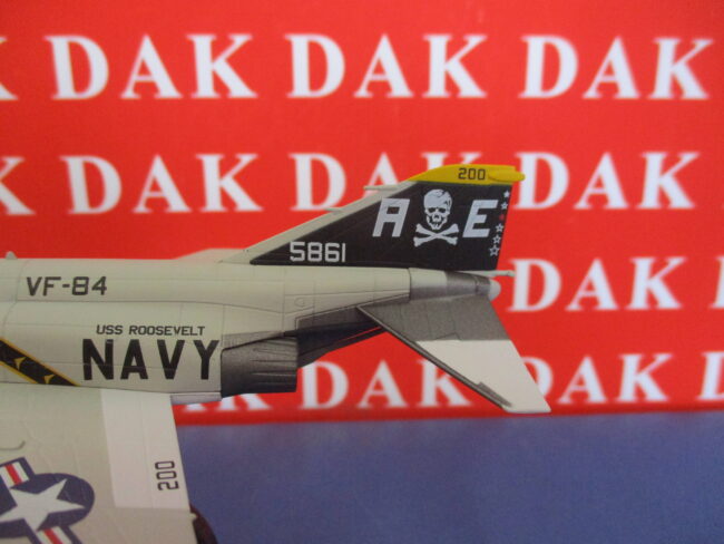 Die cast 1/100 Modellino Aereo Aircraft F-4J Phantom II Jolly Rogers 1971 - immagine 5