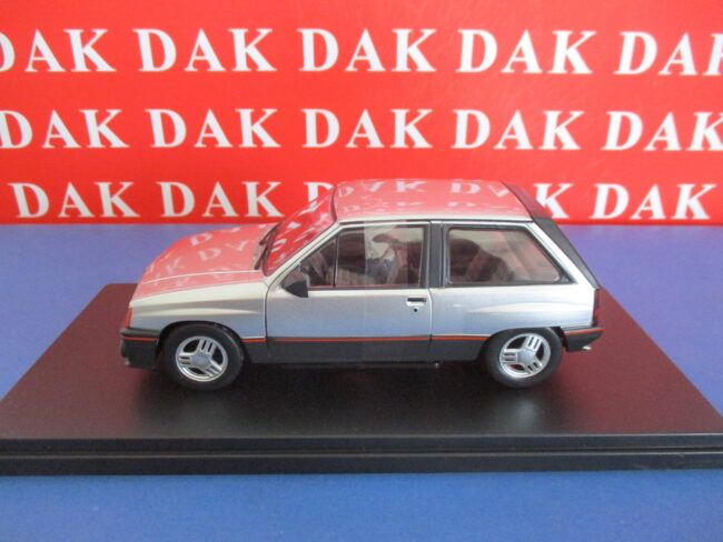 Die cast 1/24 Modellino Auto Opel Corsa A SR 1985 by White Box