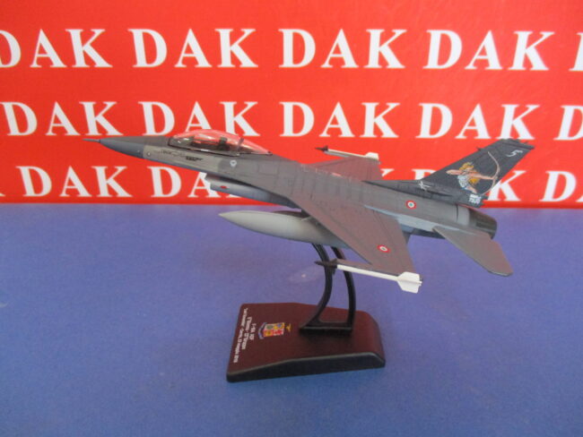 Die cast 1/100 Modellino Aereo Aircraft F-16A ADF 5 Stormo Last Scramble 2010