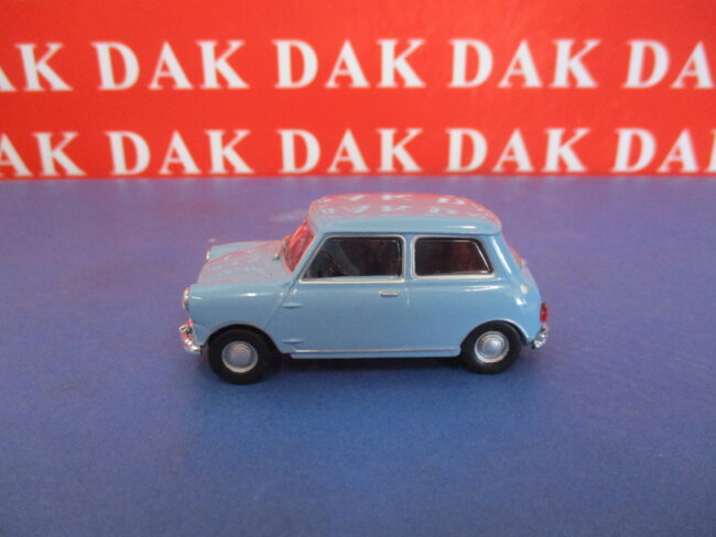 Die cast 1/43 Modellino Auto Morris Minor Azzurra by Ist - immagine 2