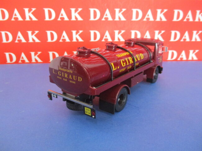 Die cast 1/43 Modellino Camion Truck Saviem SM 170 Cisterna L. Giraud 1972 - immagine 4