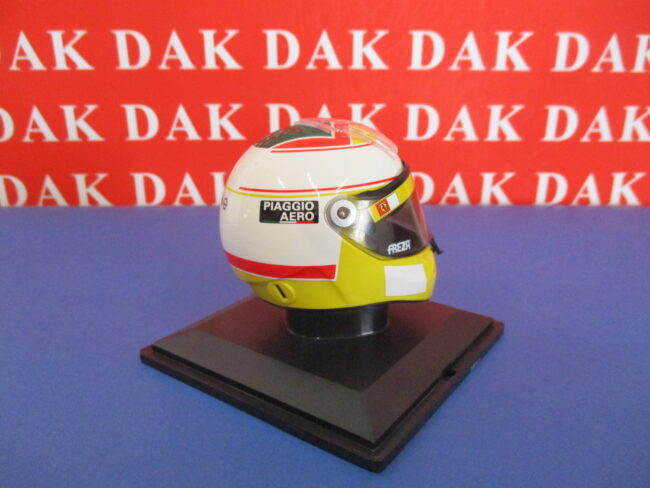 1/5 Modellino Casco Helmet Ferrari Luca Badoer 2009 - immagine 2