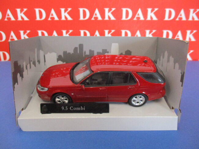 Die cast 1/43 Modellino Auto Saab 9.5 Kombi Red 1998 by Cararama