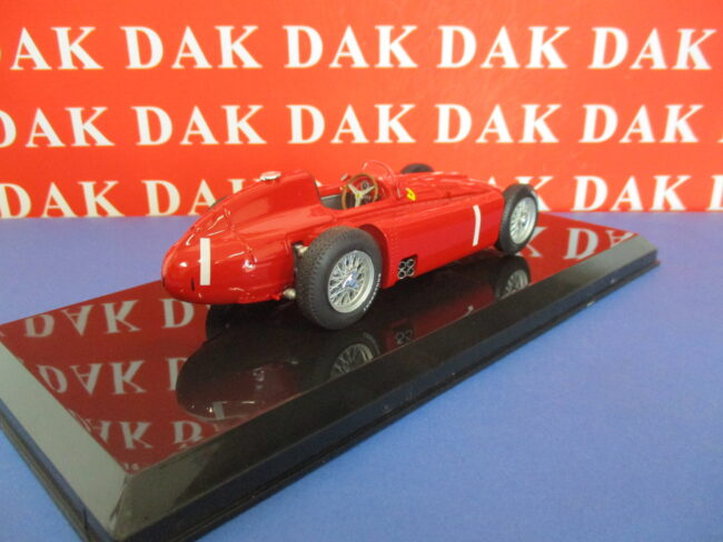 Die cast 1/24 Modellino Auto F1 Ferrari D50 1956 J-M. Fangio - immagine 3