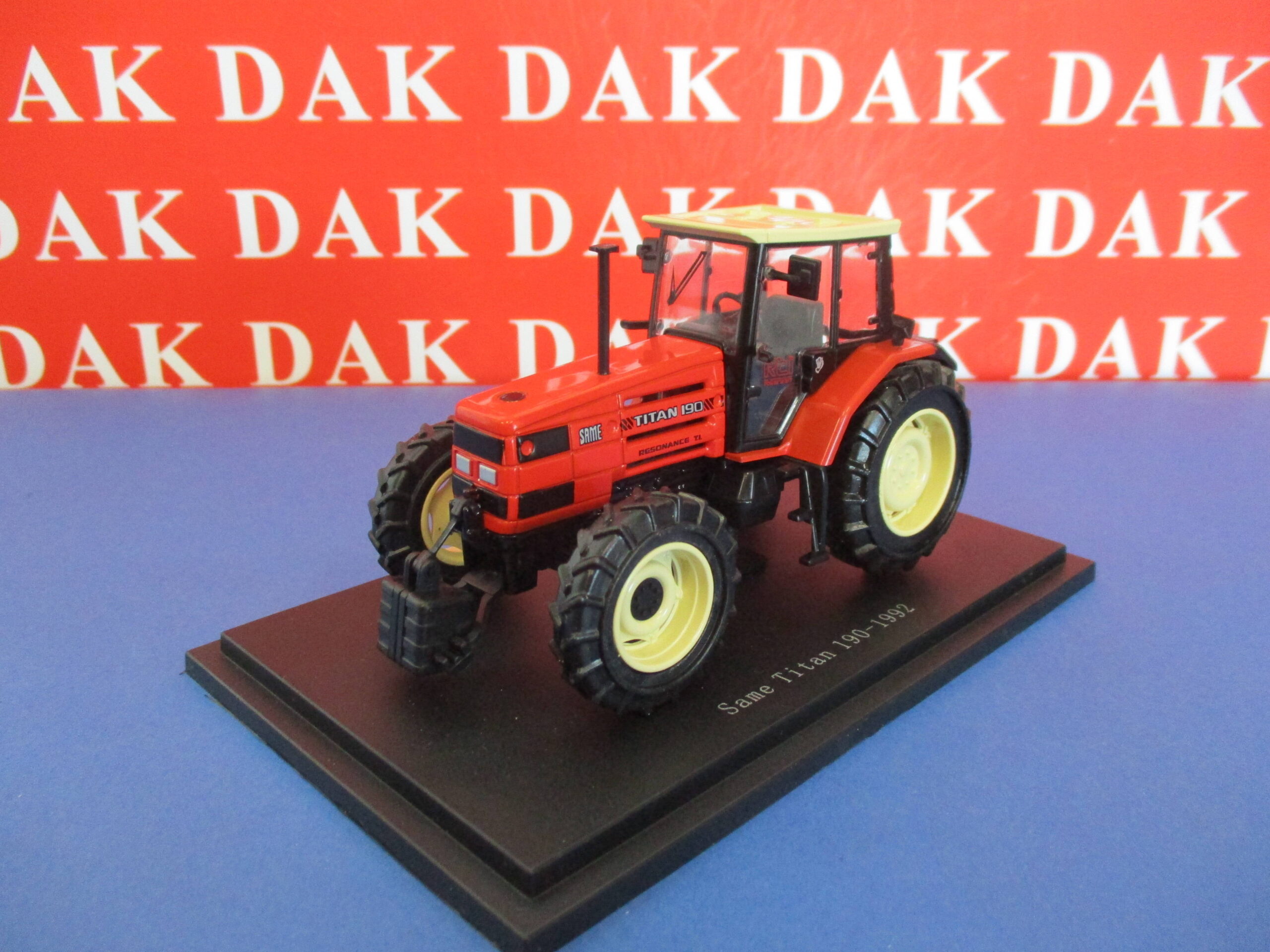 Die cast 1/43 Modellino Trattore Farm Tractor Same DA 30 DT Trento 1956