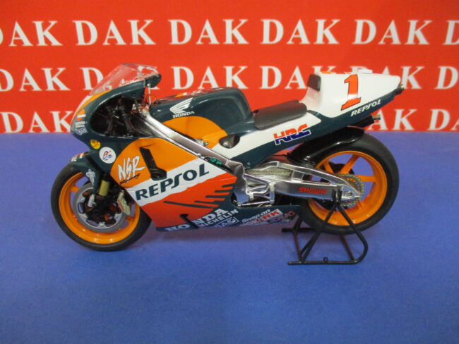 Die cast 1/12 Modellino Moto Honda NSR500 1998 Michael Doohan