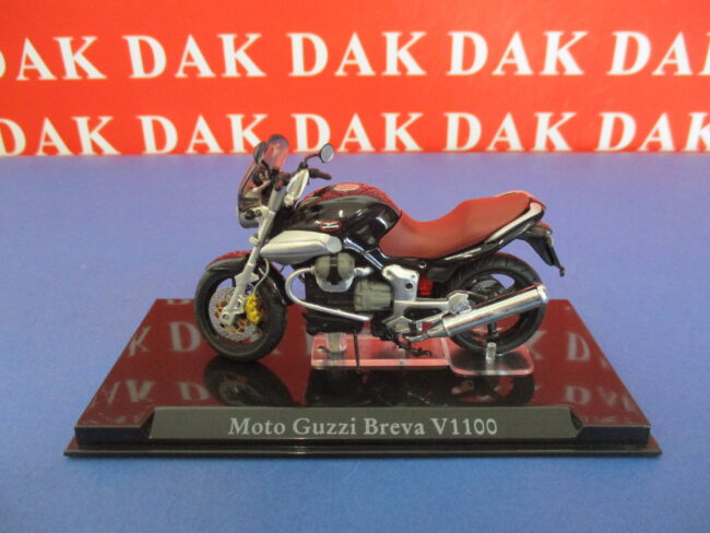 Die cast 1/24 Modellino Moto Moto Guzzi Breva V1100 by Atlas