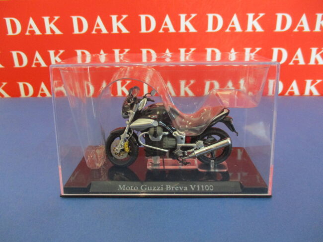 Die cast 1/24 Modellino Moto Moto Guzzi Breva V1100 by Atlas - immagine 4