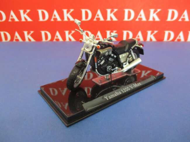 Die cast 1/24 Modellino Moto Yamaha 1200 V-Max by Atlas - immagine 2