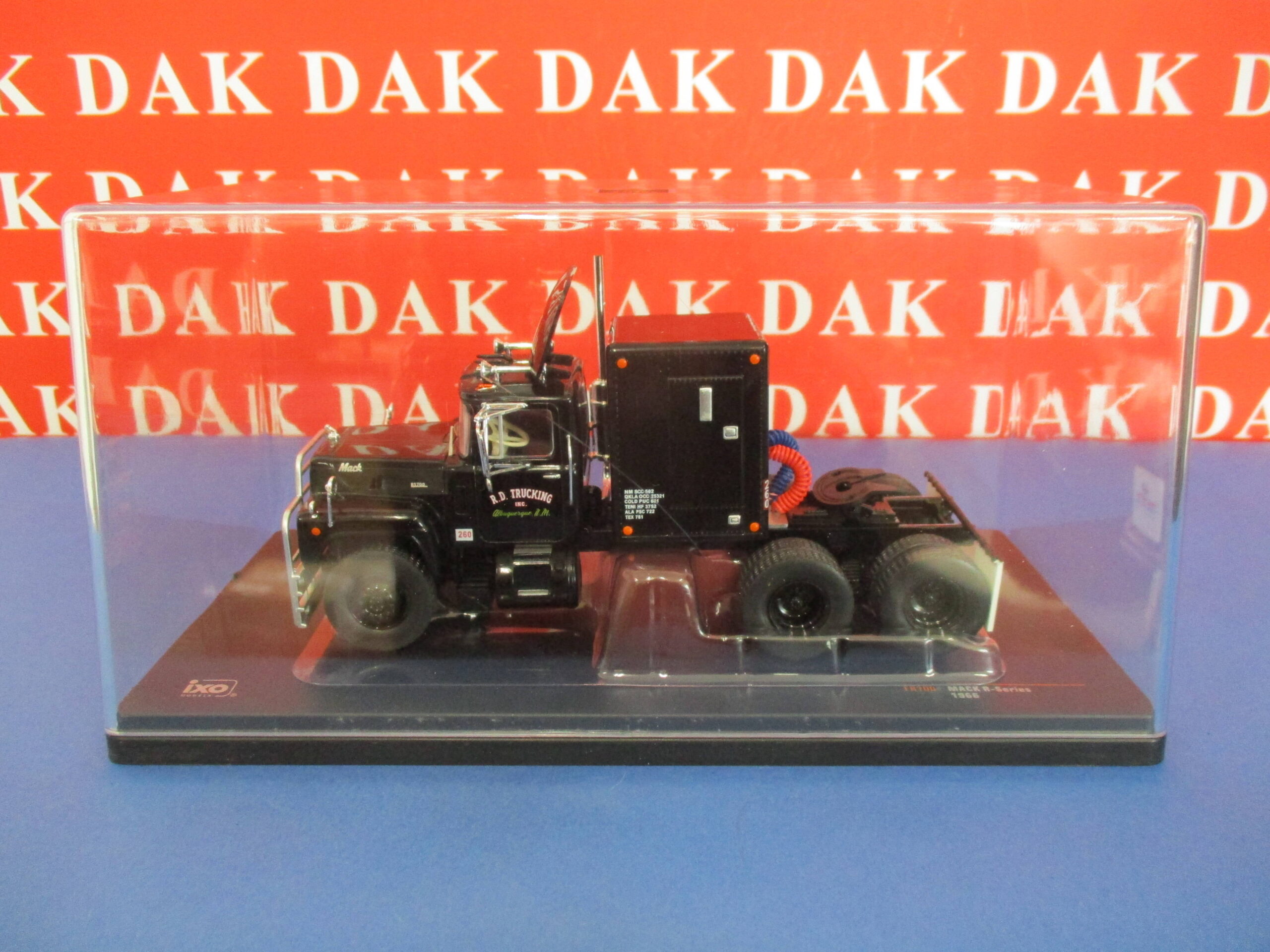 Die cast 1/43 Modellino Camion Truck Mack R-Series 1966 by Ixo - Dak ...