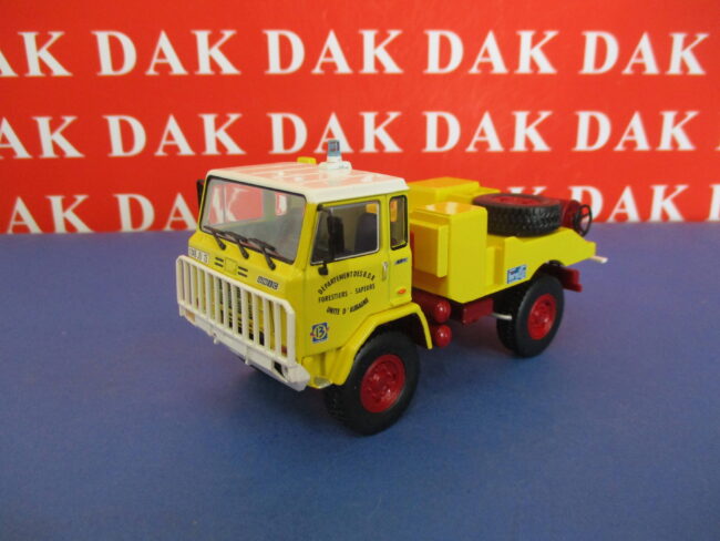 Die cast 1/43 Modellino Camion Pompieri Unic (Iveco) 75 PC 4x4 - immagine 2