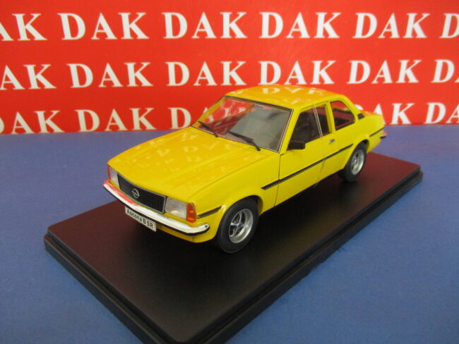 Die cast 1/24 Modellino Auto Opel Ascona 1.9 SR 1975 - immagine 2