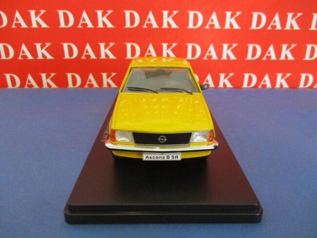 Die cast 1/24 Modellino Auto Opel Ascona 1.9 SR 1975 - immagine 3