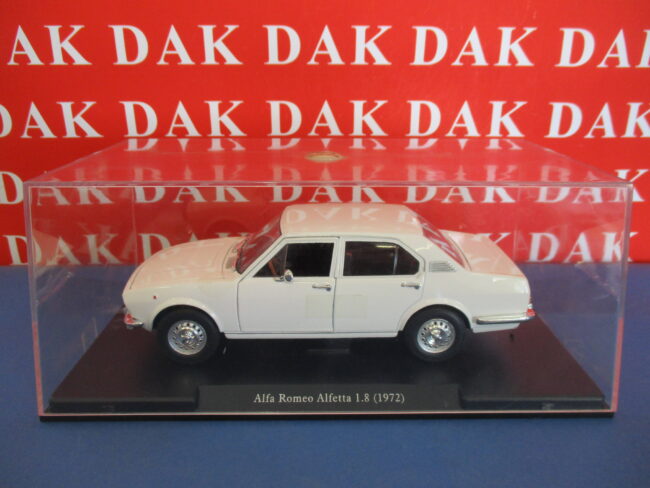 Die cast 1/24 Modellino Auto Alfa Romeo Alfetta 1.8 bianca 1972 - immagine 6