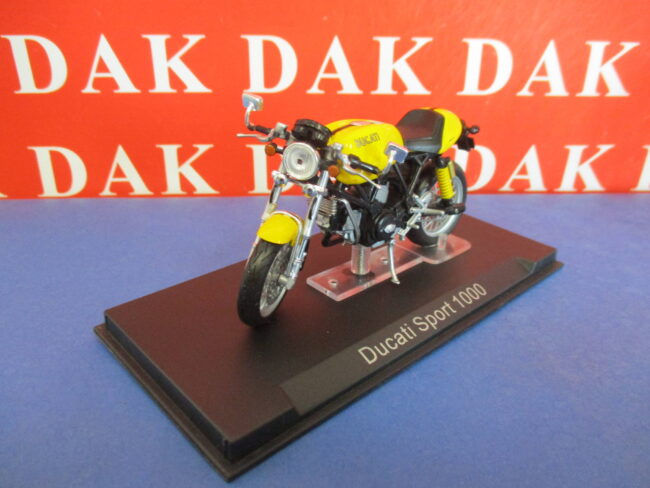 Die cast 1/24 Modellino Moto Ducati Sport 1000 - immagine 2