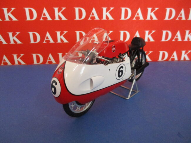 Die cast 1/12 Modellino Moto Gilera 500 1957 Libero Liberati - immagine 2