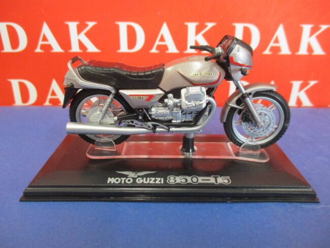 Die cast 1/24 Modellino Moto Moto Guzzi 850-T5 by Starline 1