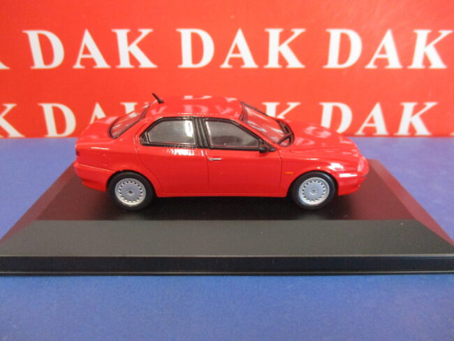 Die cast 1/43 Modellino Auto Alfa Romeo 156 1.8 Red 1999 2 - immagine 4