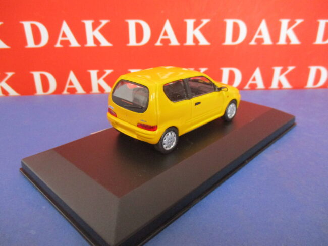 Die cast 1/43 Modellino Auto Fiat 600 Elettra Gialla 2003 4 - immagine 5