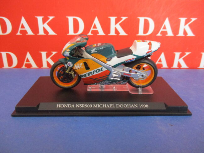 Die cast 1/24 Modellino Moto Honda NSR500 1998 Michael Doohan