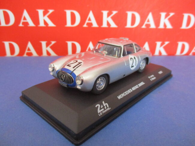 Die cast 1/43 Modellino Auto Mercedes 300SL 24H Le Mans 1952 H. Lang Centauria - immagine 2