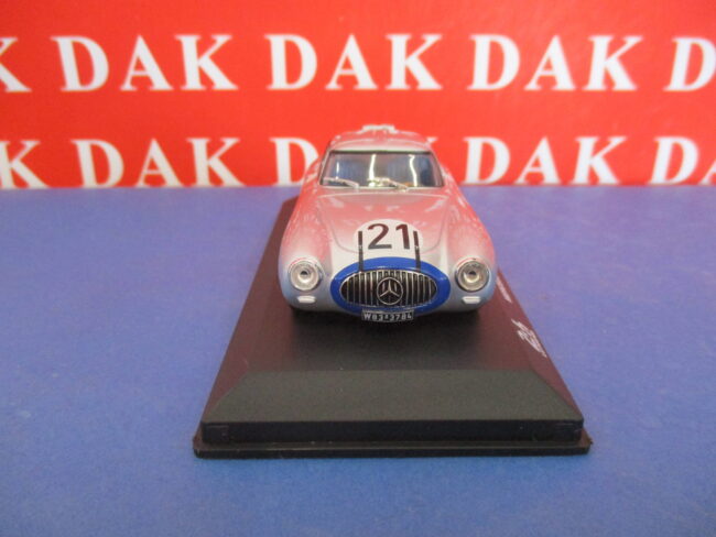 Die cast 1/43 Modellino Auto Mercedes 300SL 24H Le Mans 1952 H. Lang Centauria - immagine 3