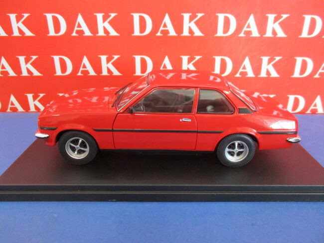 Die cast 1/24 Modellino Auto Opel Ascona B 1604 1979